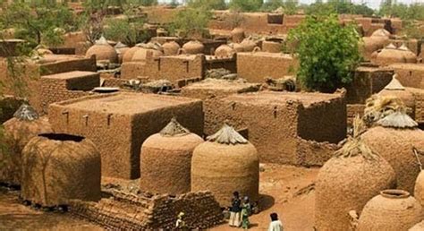 La Révolte de la Route du Sel; Une Explosion Socio-Économique et un Défi à l’Autorité Royale dans le Nigéria Antique